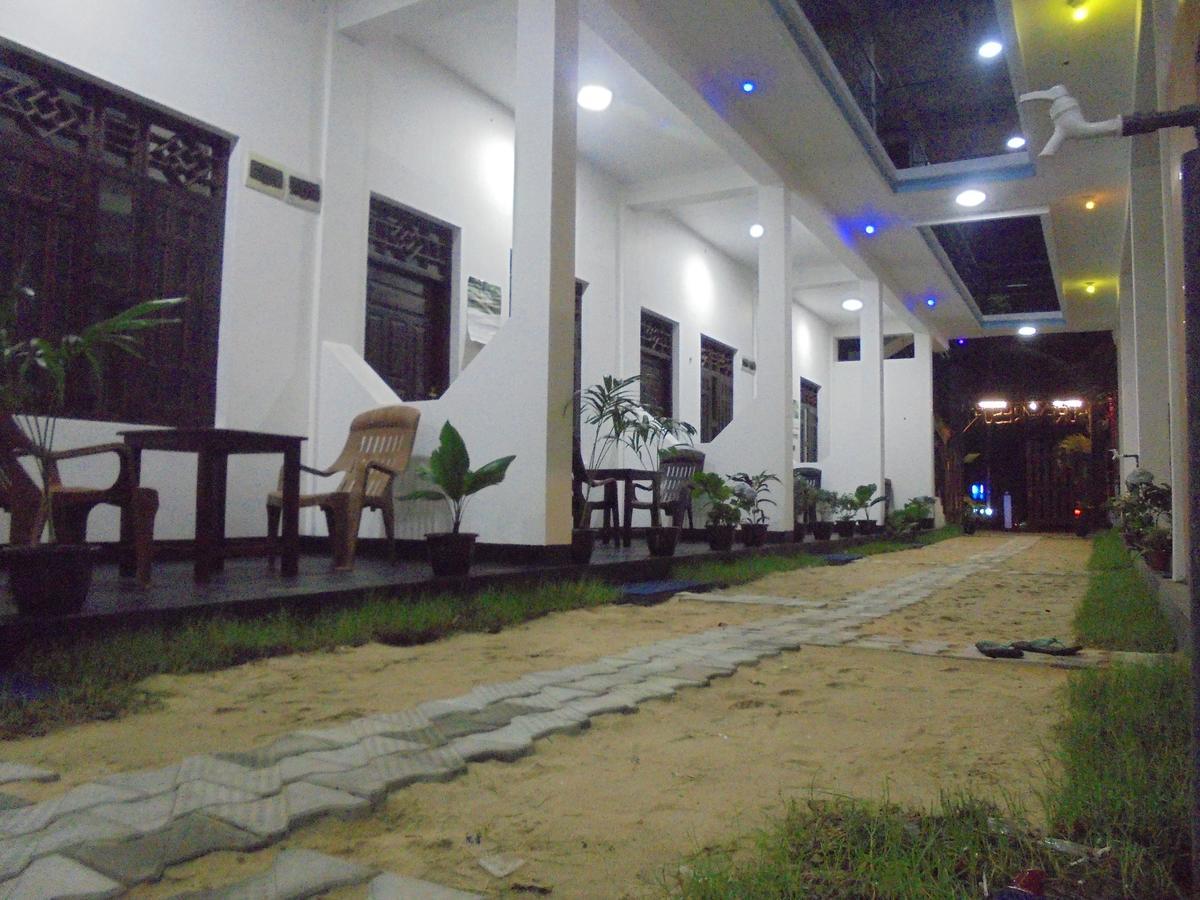 Surf Bay Resort Baía de Arugam Exterior foto